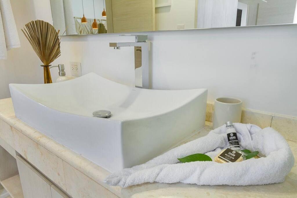 2 Bedroom + Private Pool And Roof Top Terrace Appartement