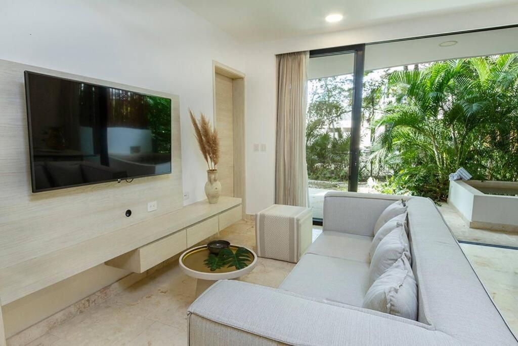 Appartement 2 Bedroom + Private Pool And Roof Top Terrace *